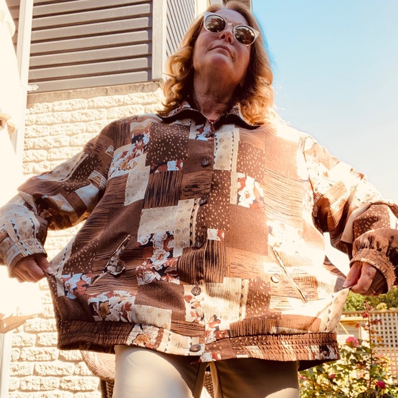 Grandma’s fave Fall coat - Picture 2 of 5